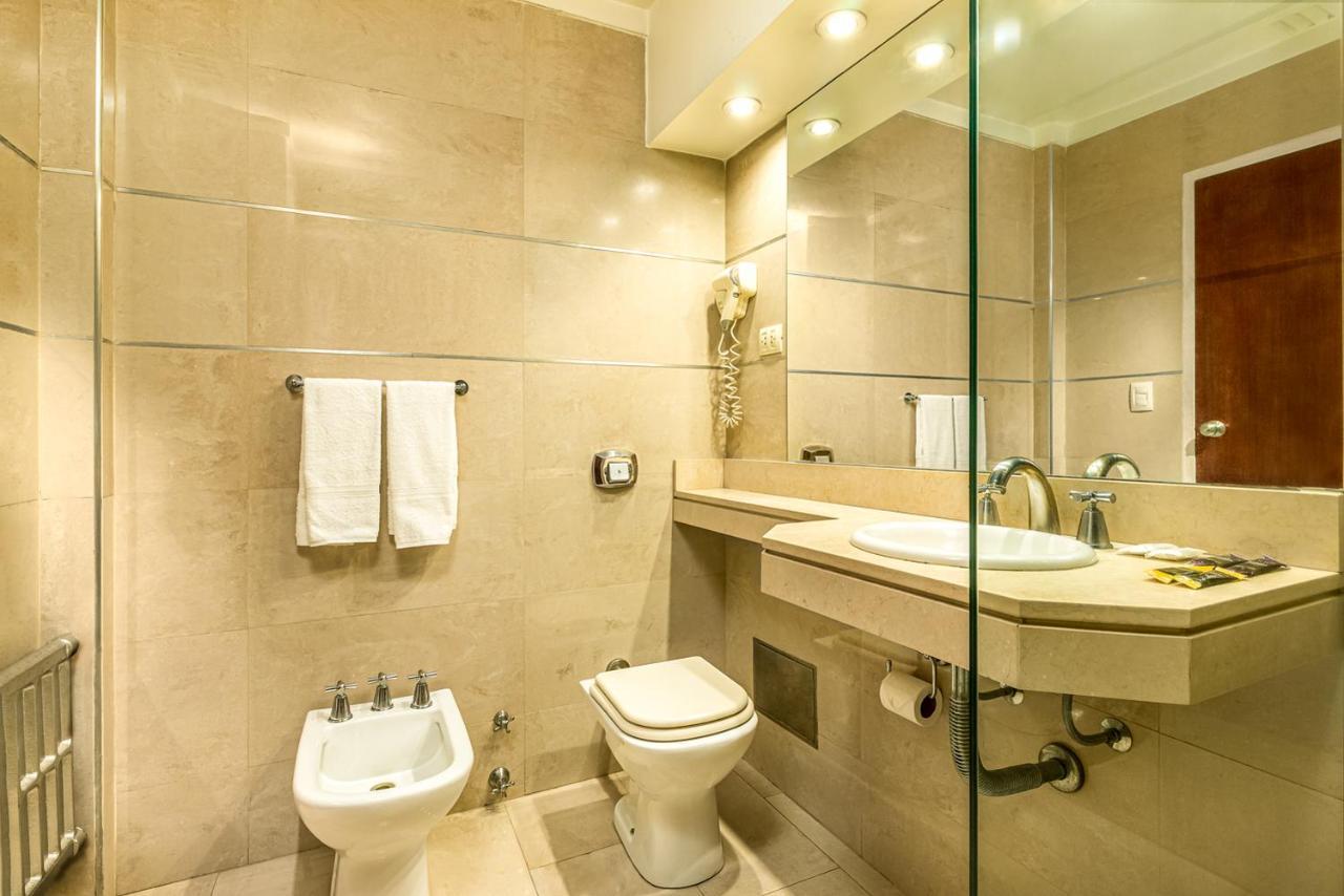 Up Retiro Hotel