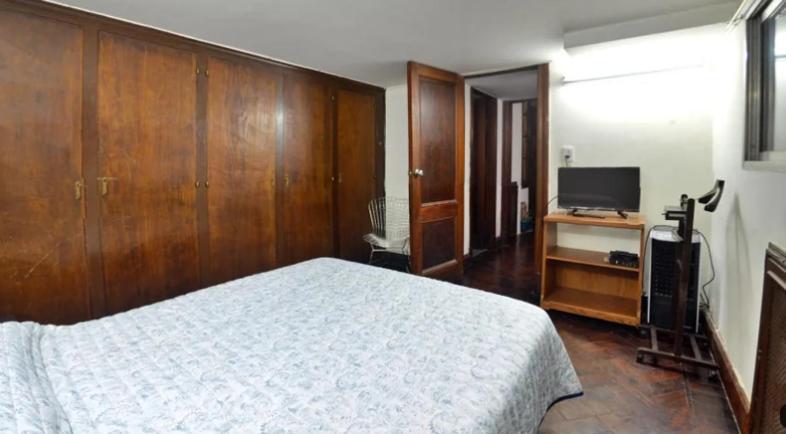 Silencioso Con Patio Apartment *
