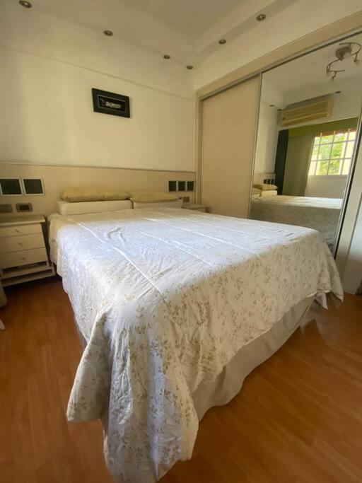 Amplio Y Moderno . Barrio Recoleta Buenos Aires