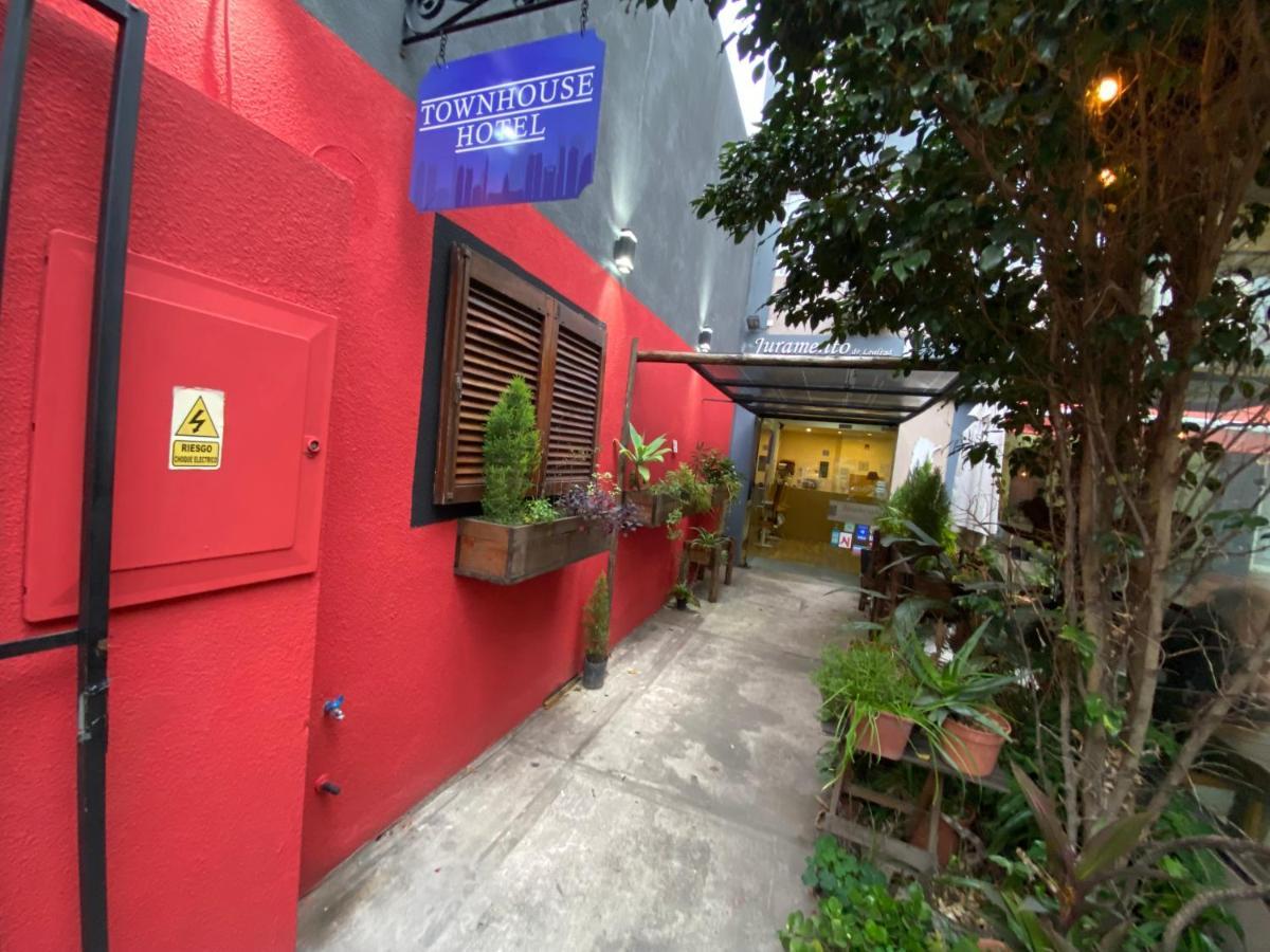 Hotel Juramento De Lealtad Townhouse 3*