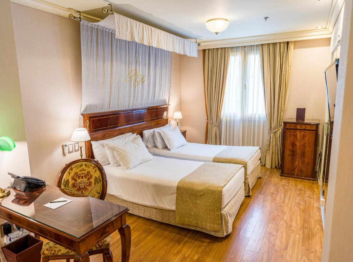 Melia Recoleta Plaza 5*