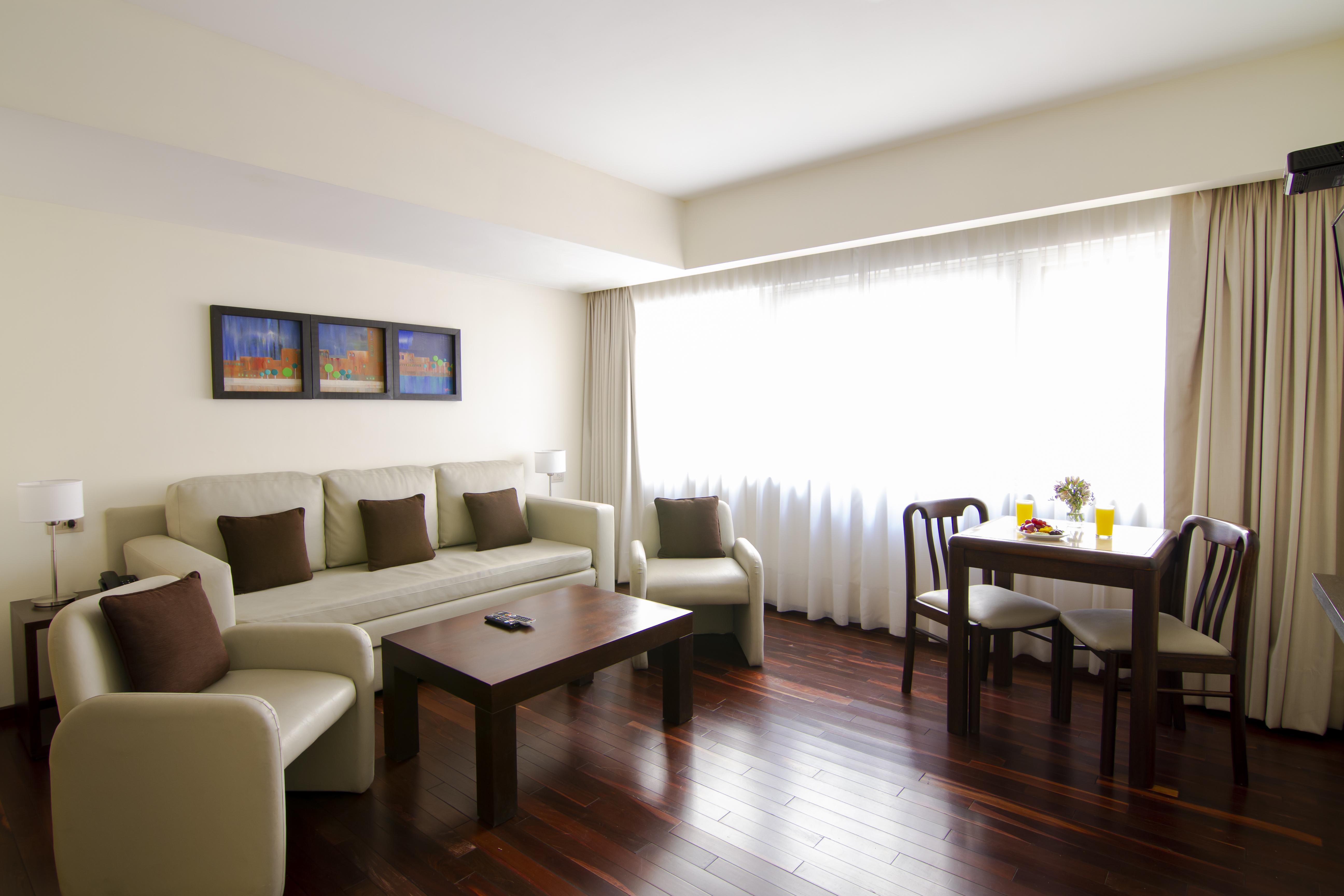 Park Royal Hotel 3*