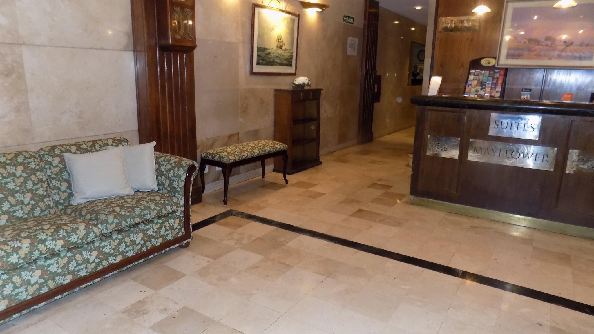 Mayflower Hotel 3*