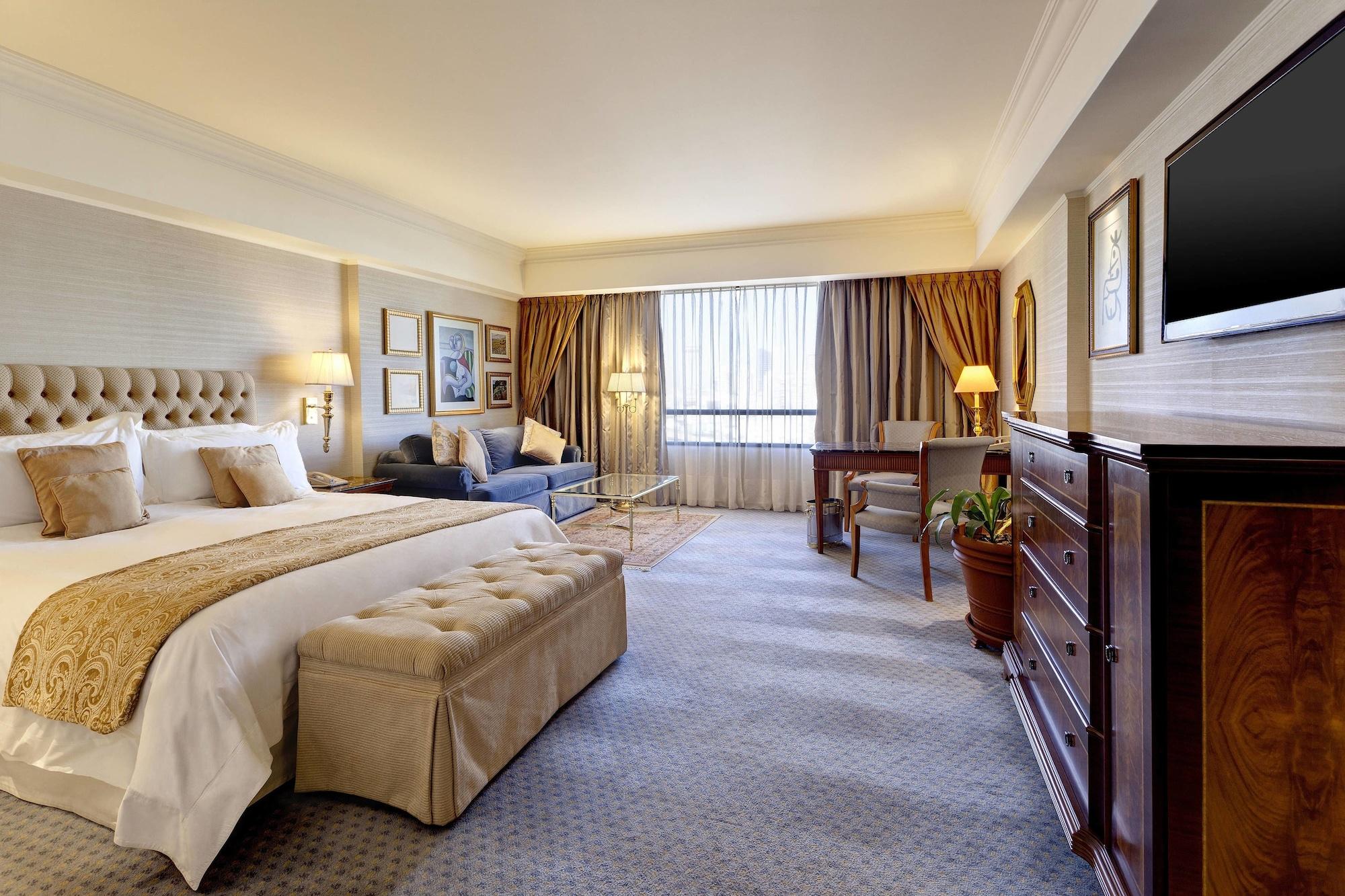 Park Tower, A Luxury Collection Hotel,