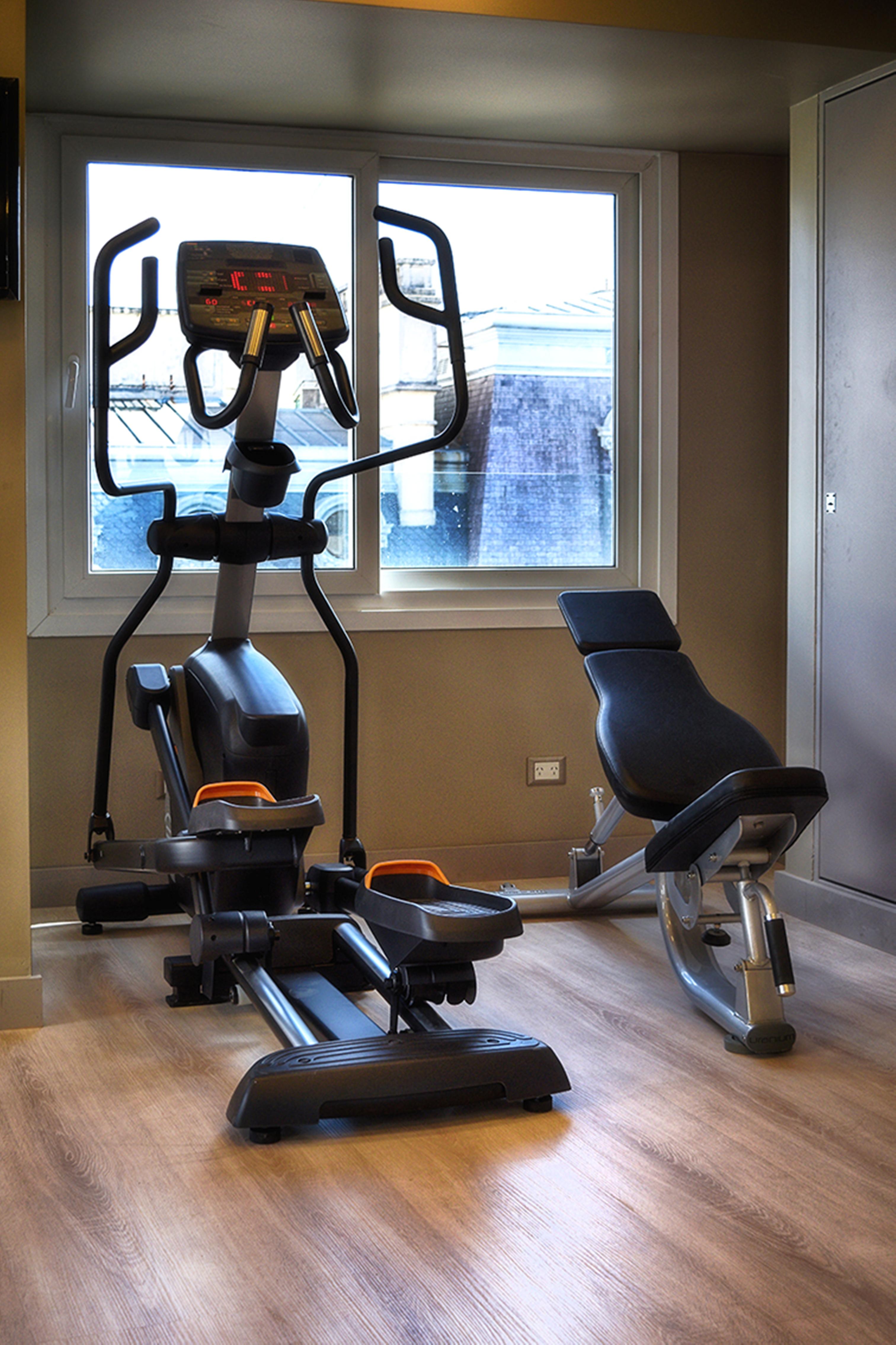 Carles Hotel 4*