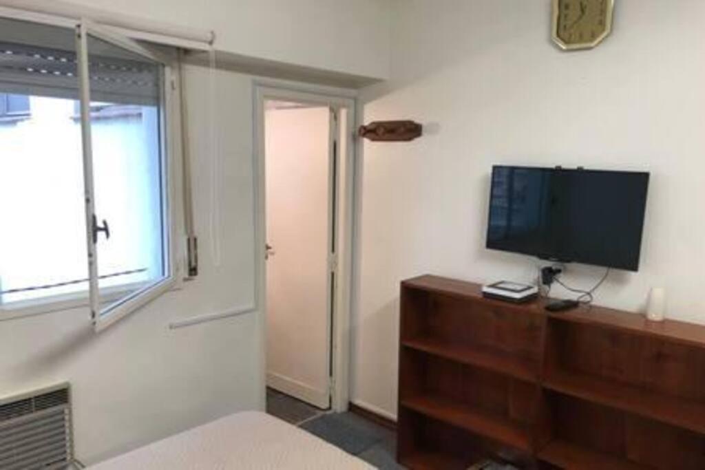 Apartamento Ideal Para Amigos Y Parientes En Pleno Microcentro Buenos Aires