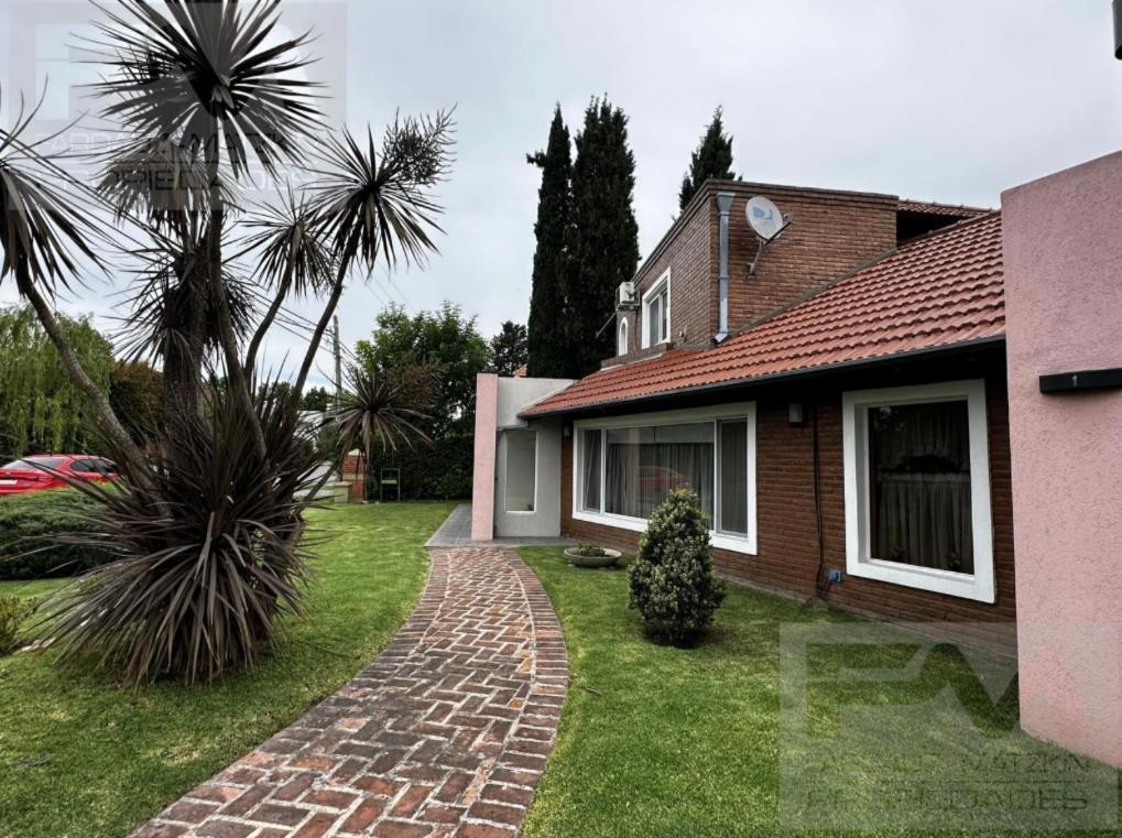 Holiday home Casa En Country Banco Provincia