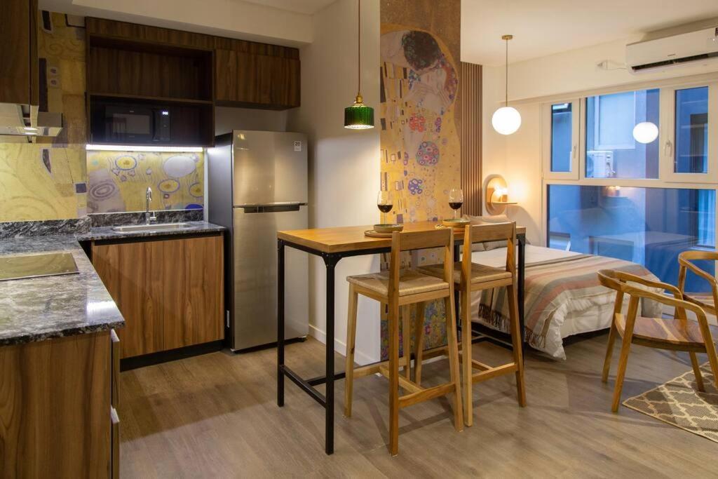 Dahlia Deluxe Studio Apartment *