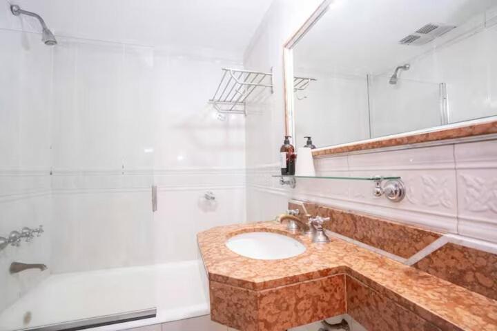 Nomad Cerrito *