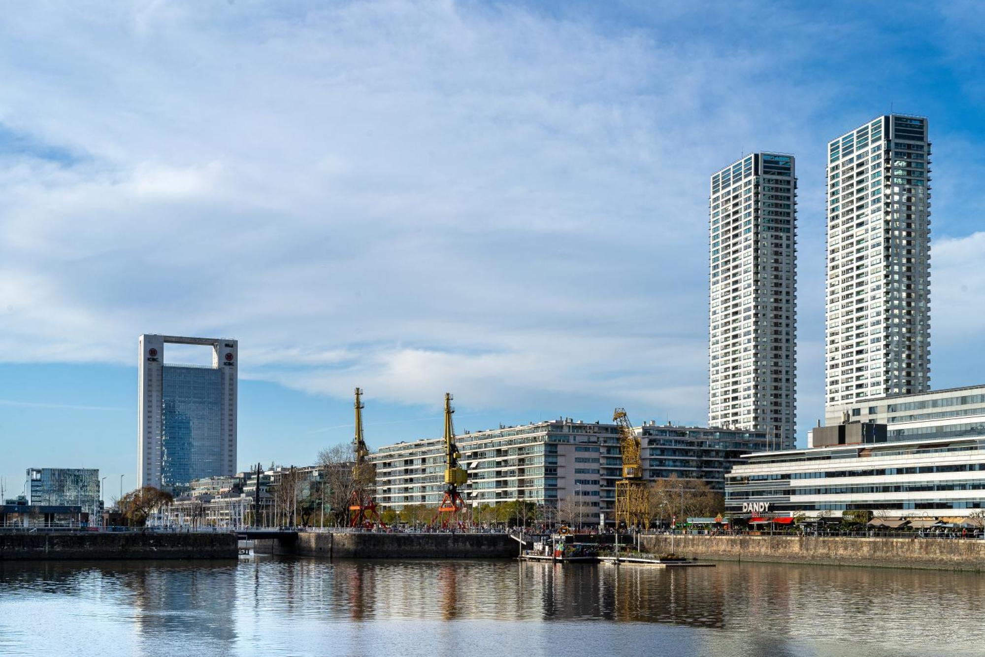 Lv Puerto Madero Buenos Aires