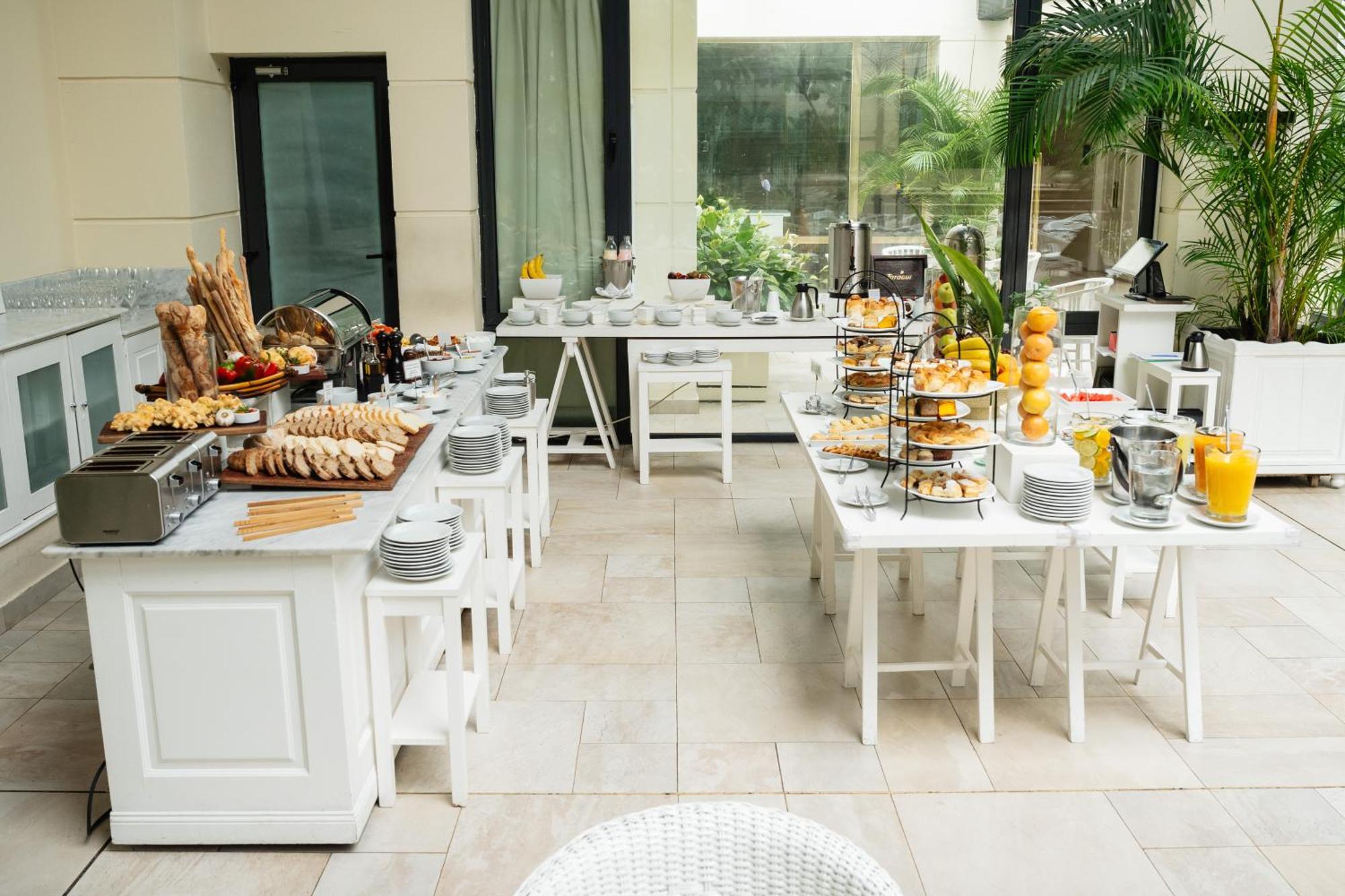 Loi Recoleta Hotel 5*