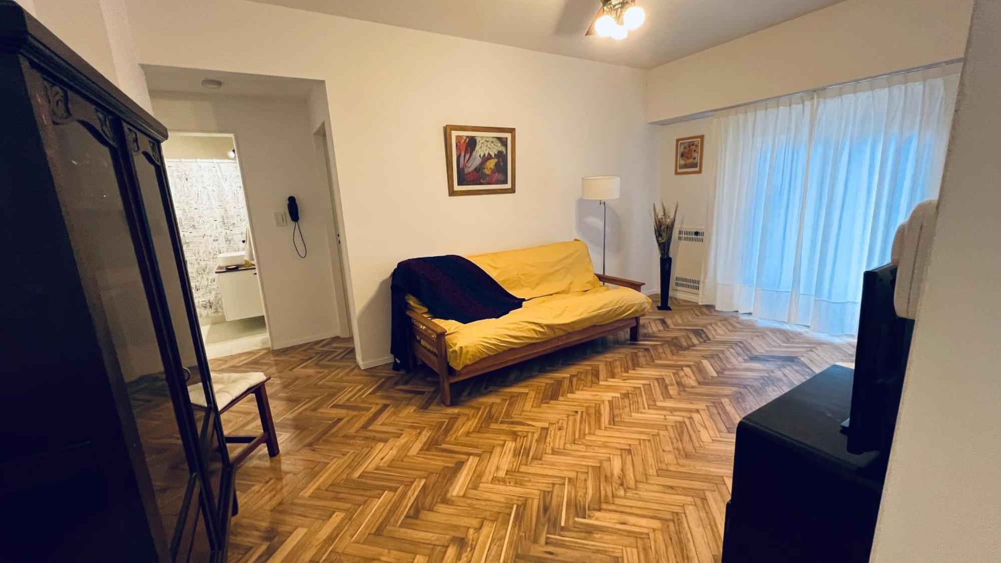 Amplio Departamento En Recoleta Ciudad Autónoma de Buenos Aires