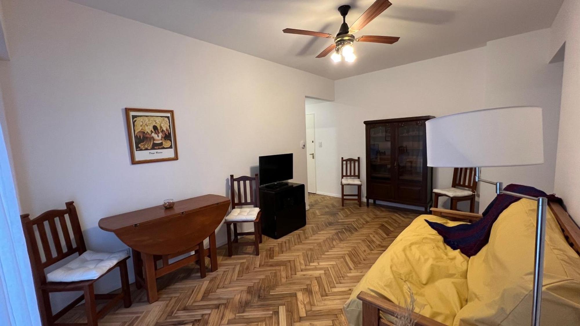 Amplio Departamento En Recoleta Ciudad Autónoma de Buenos Aires