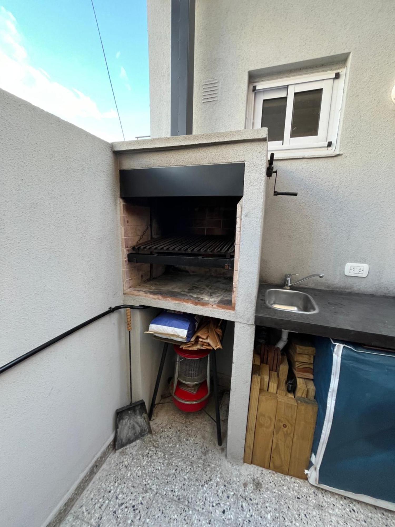Monoambiente Con Terraza Y Parrilla Zona Congreso * Buenos Aires