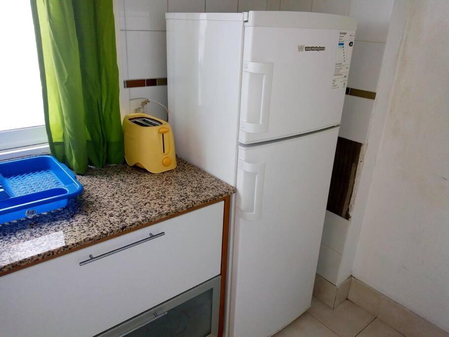 Departamento De 2 Ambientes Amoblado Con Cochera!! Apartment