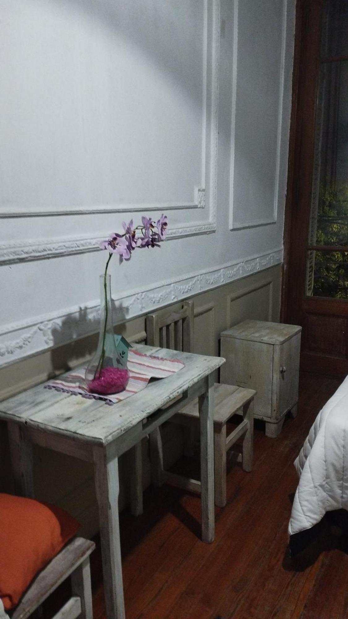 Dante Y Compania Albergue *