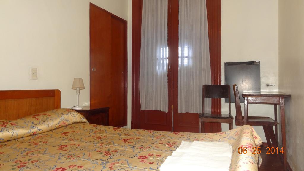 Bahia Hotel *