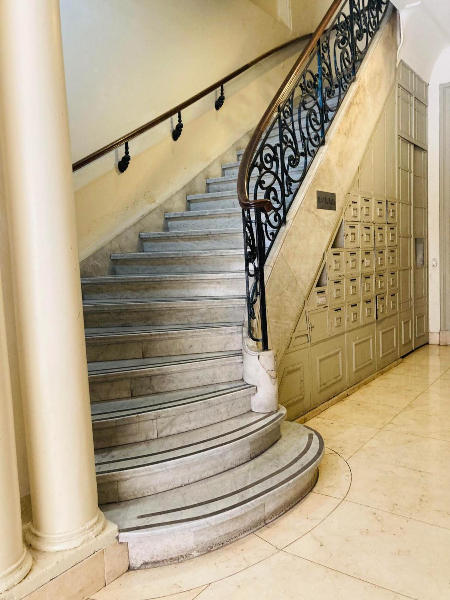 Beautiful Classic Style In Downtown Buenos Aires