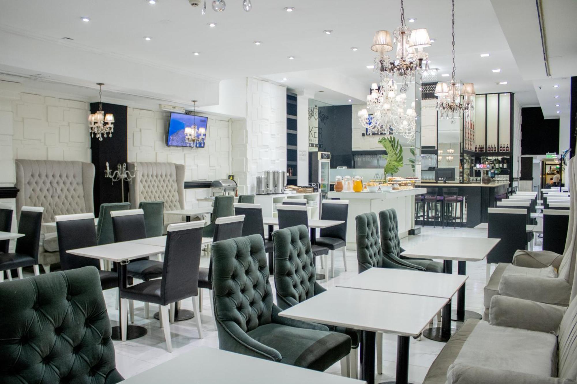 Hotel Ker Recoleta 4*