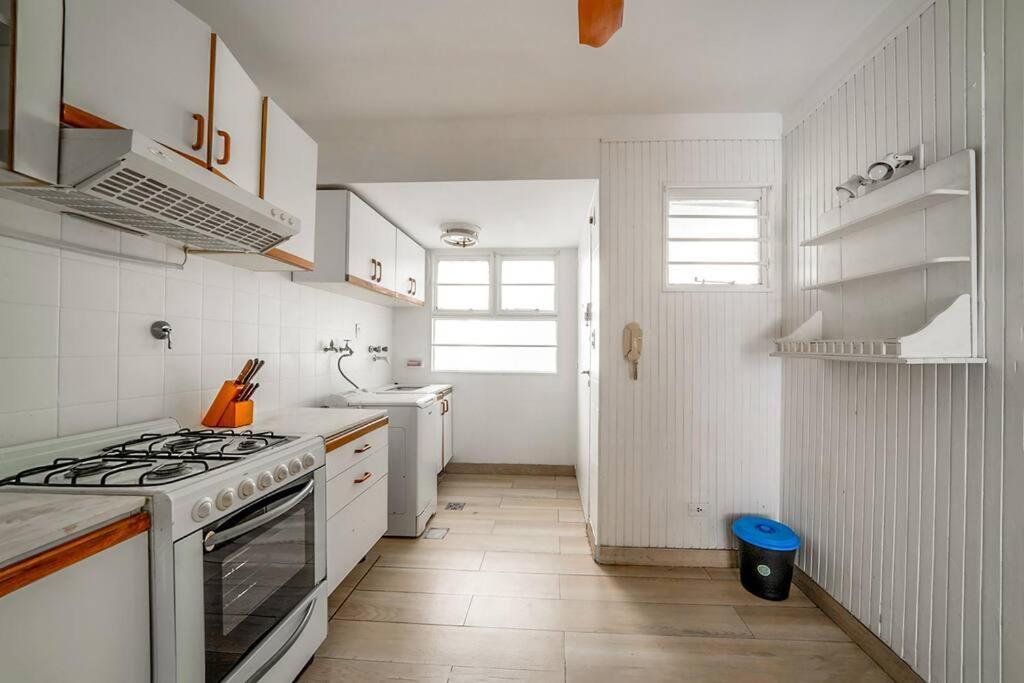 High Floor 3br *