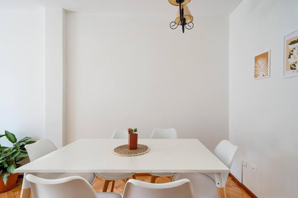Apartment High Floor 3br *