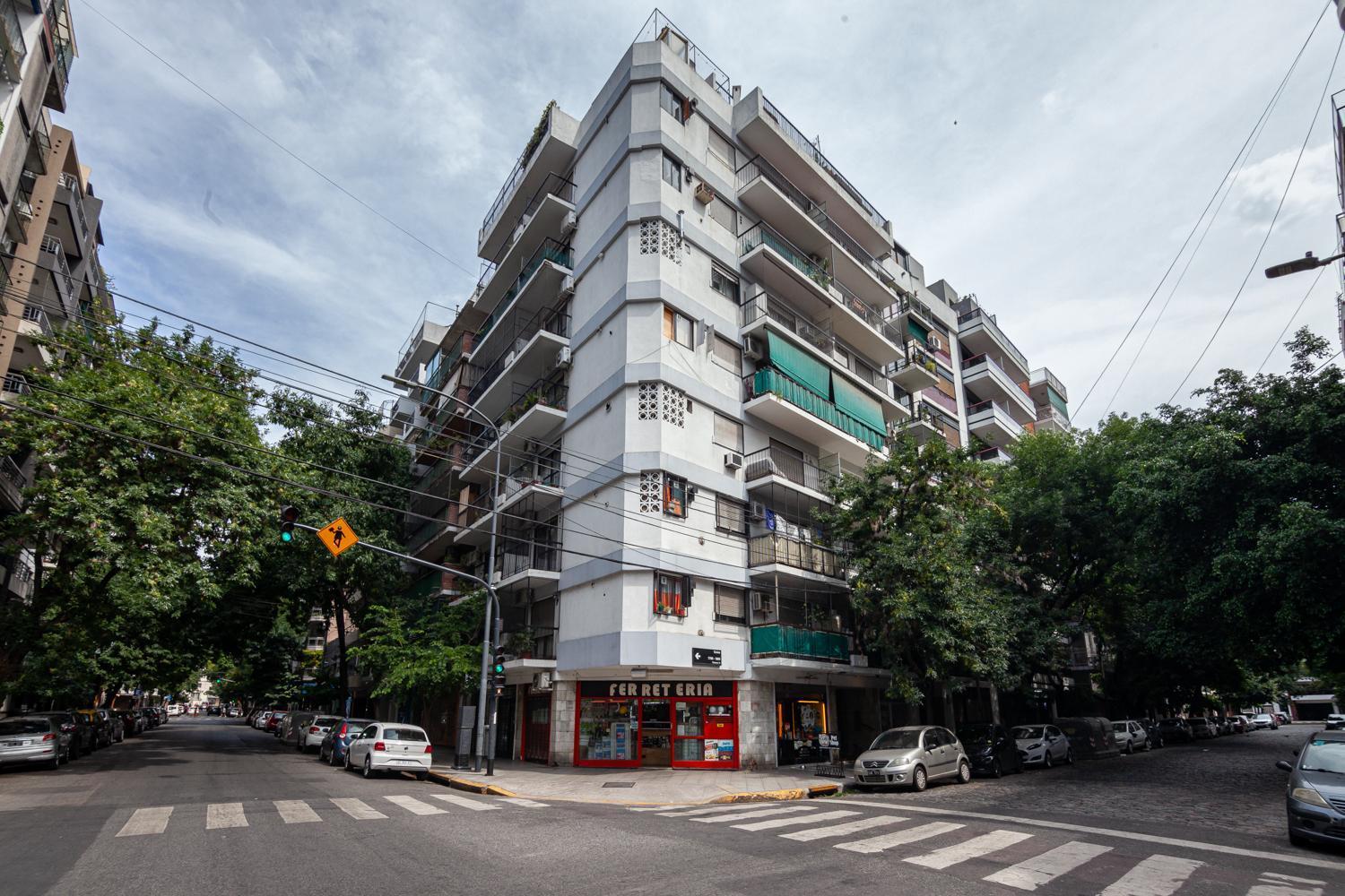 Prime In Palermo Location W/balcony. Work-stay Speed Internet Washer/dryer Unit Apartment *
