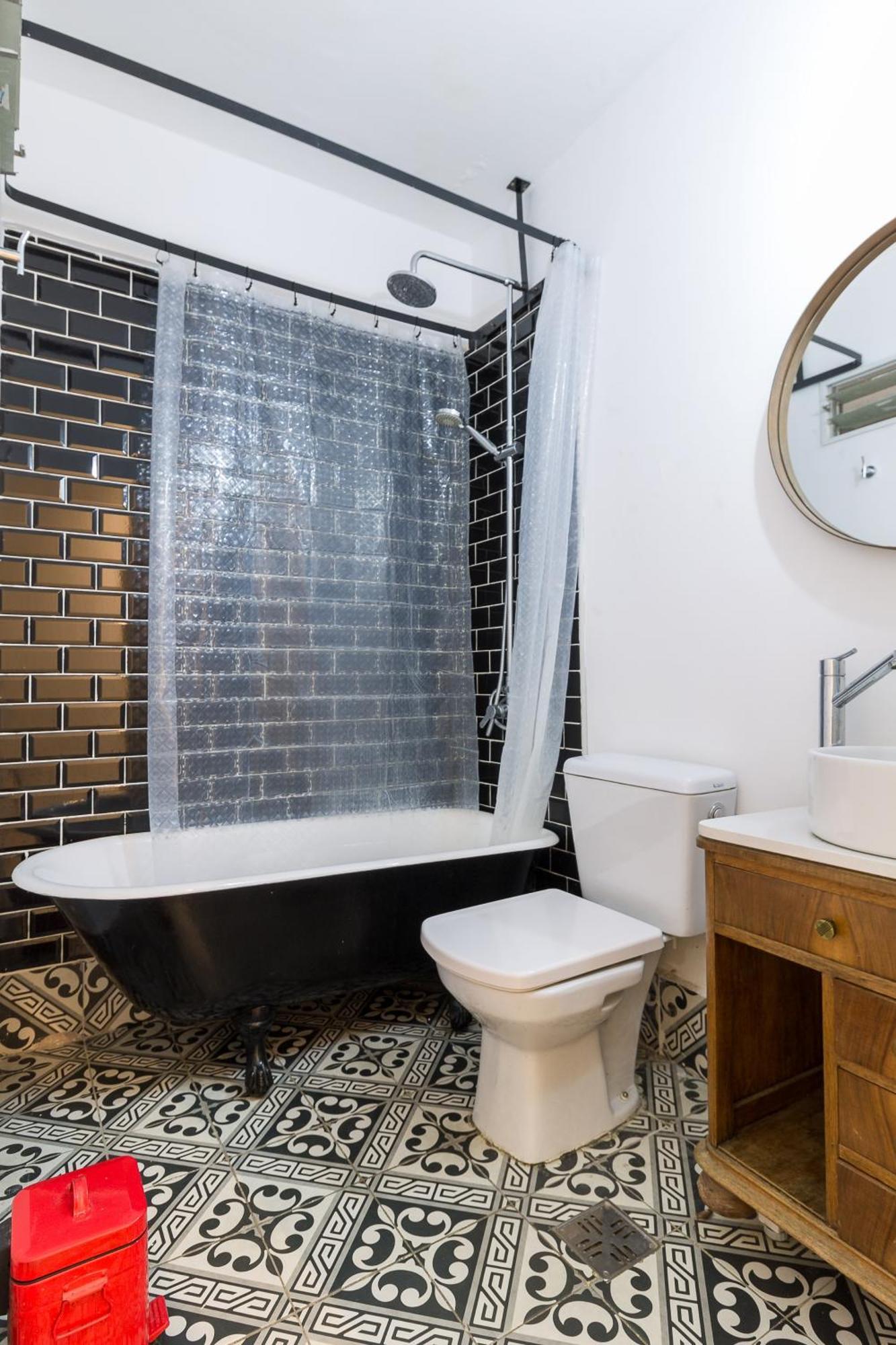 Apartamento Con Terraza Y Plantas Apartment *