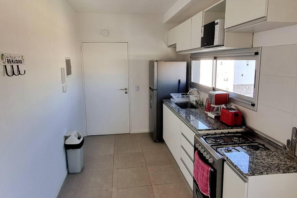 Departamento En Monserrat Con Piscina Y Gimnasio * Buenos Aires