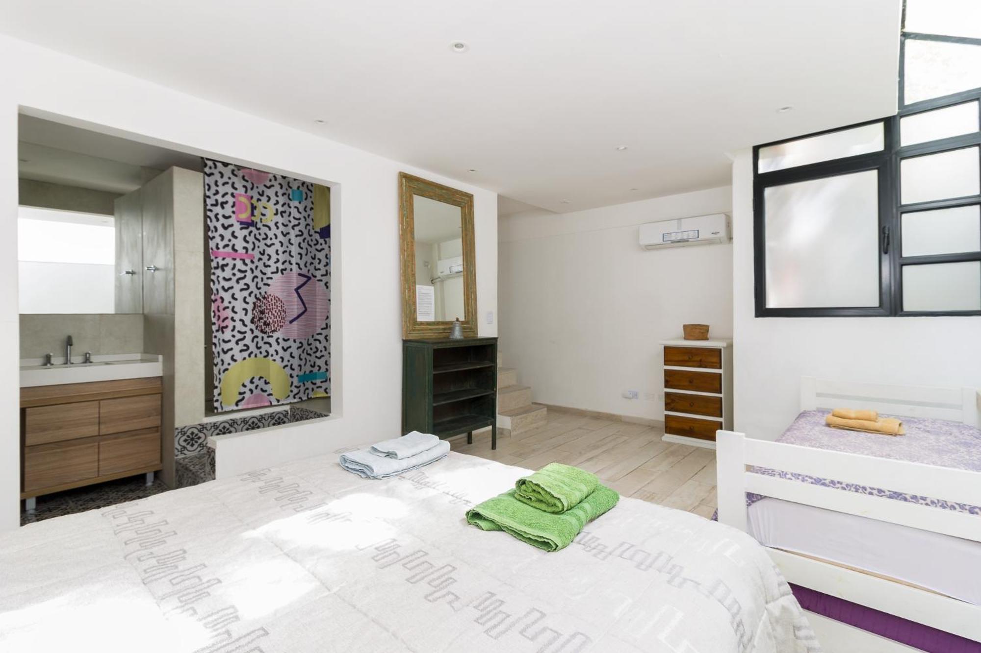 Apartamento Con Terraza Y Plantas Apartment