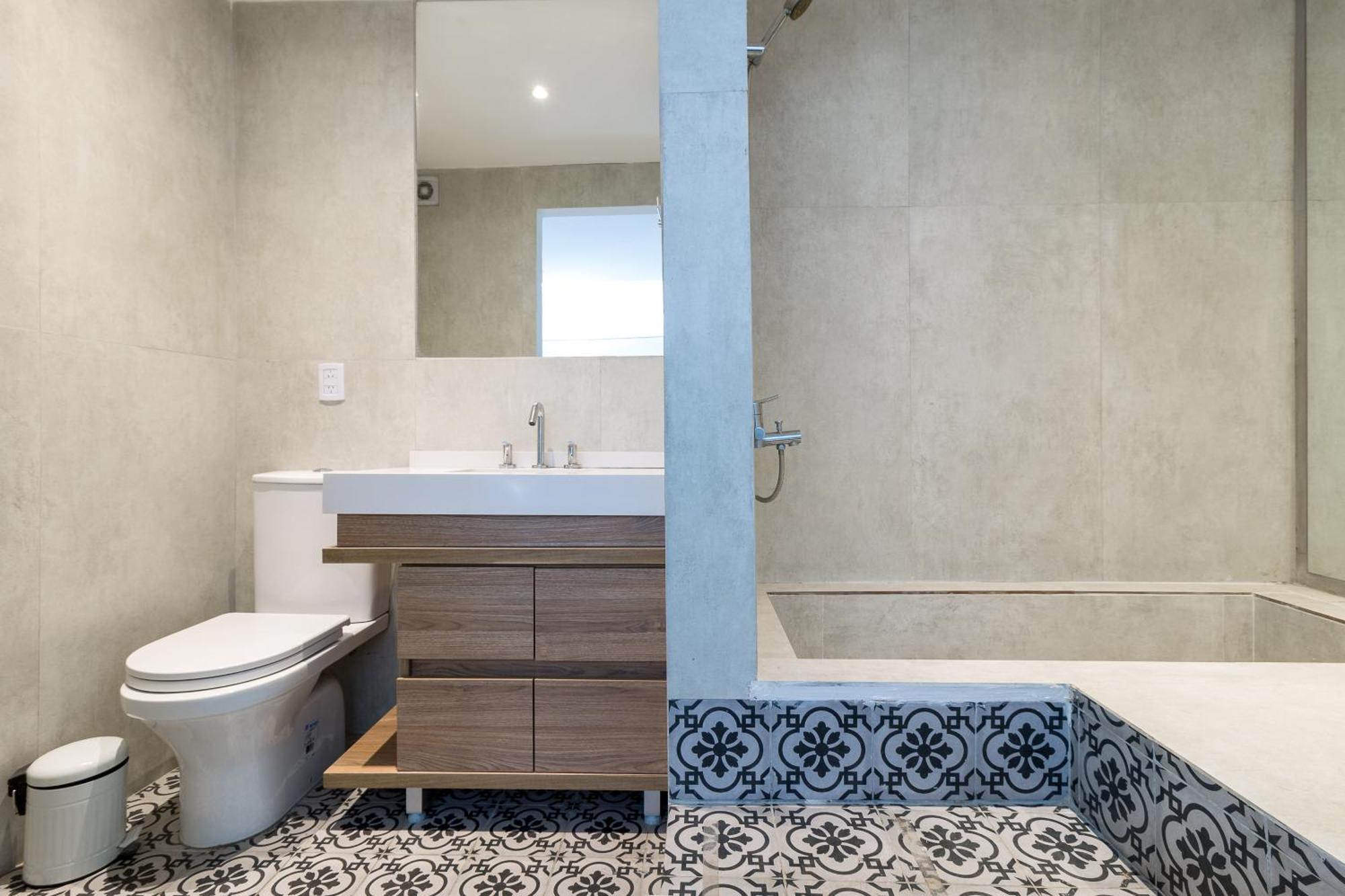 Apartamento Con Terraza Y Plantas Apartment *