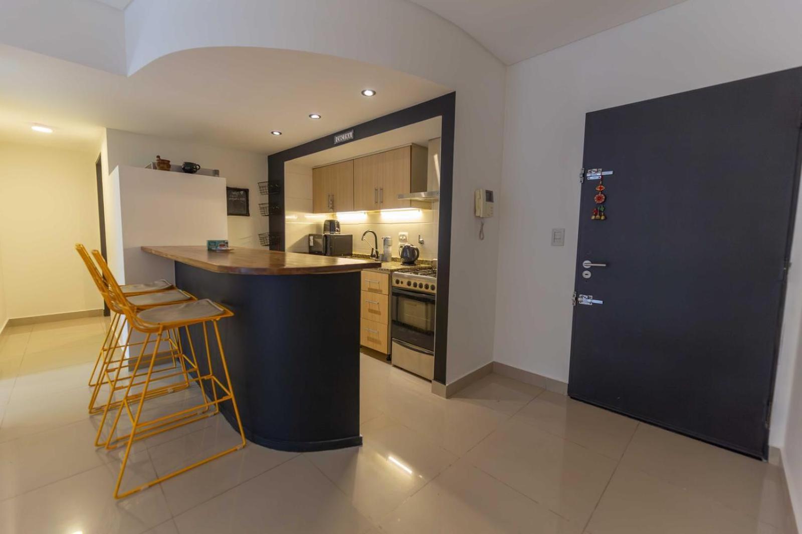 Exclusivo Departamento De Dos Ambientes Con Patio. Modernidad Y Sofisticacion Al Alcance De Tu Mano