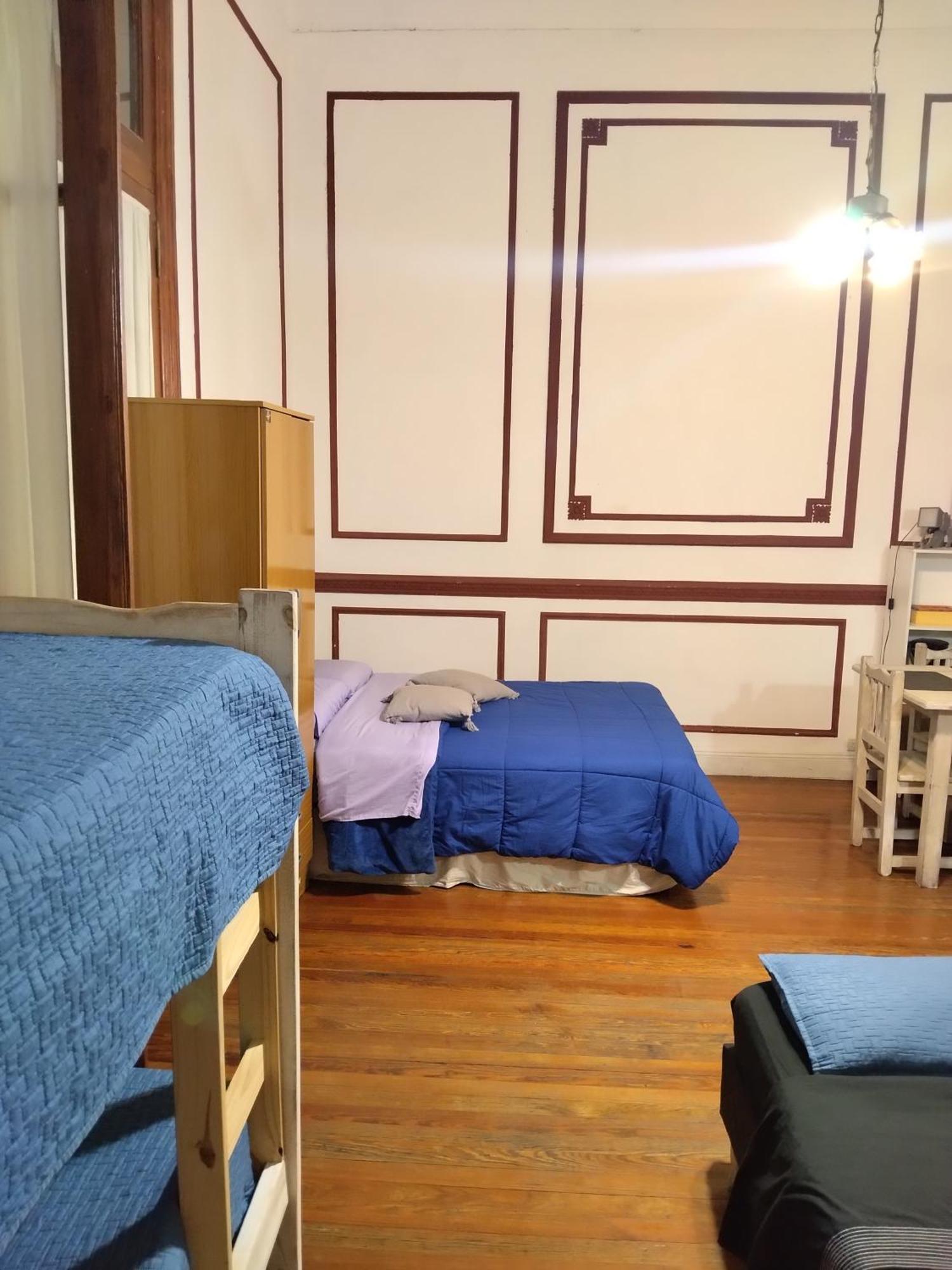 Hostel Dante Y Compania