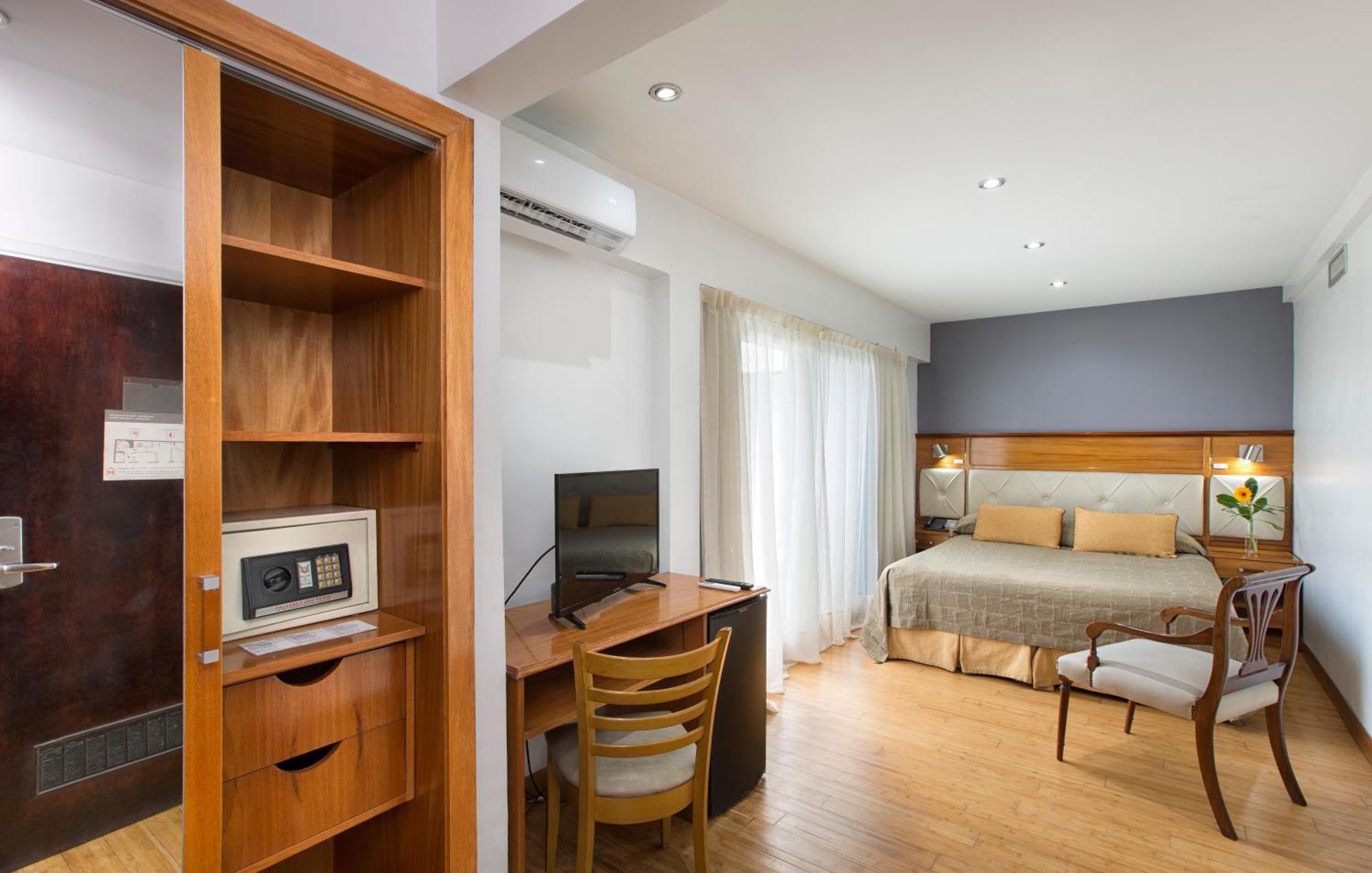 Embajador Hotel
