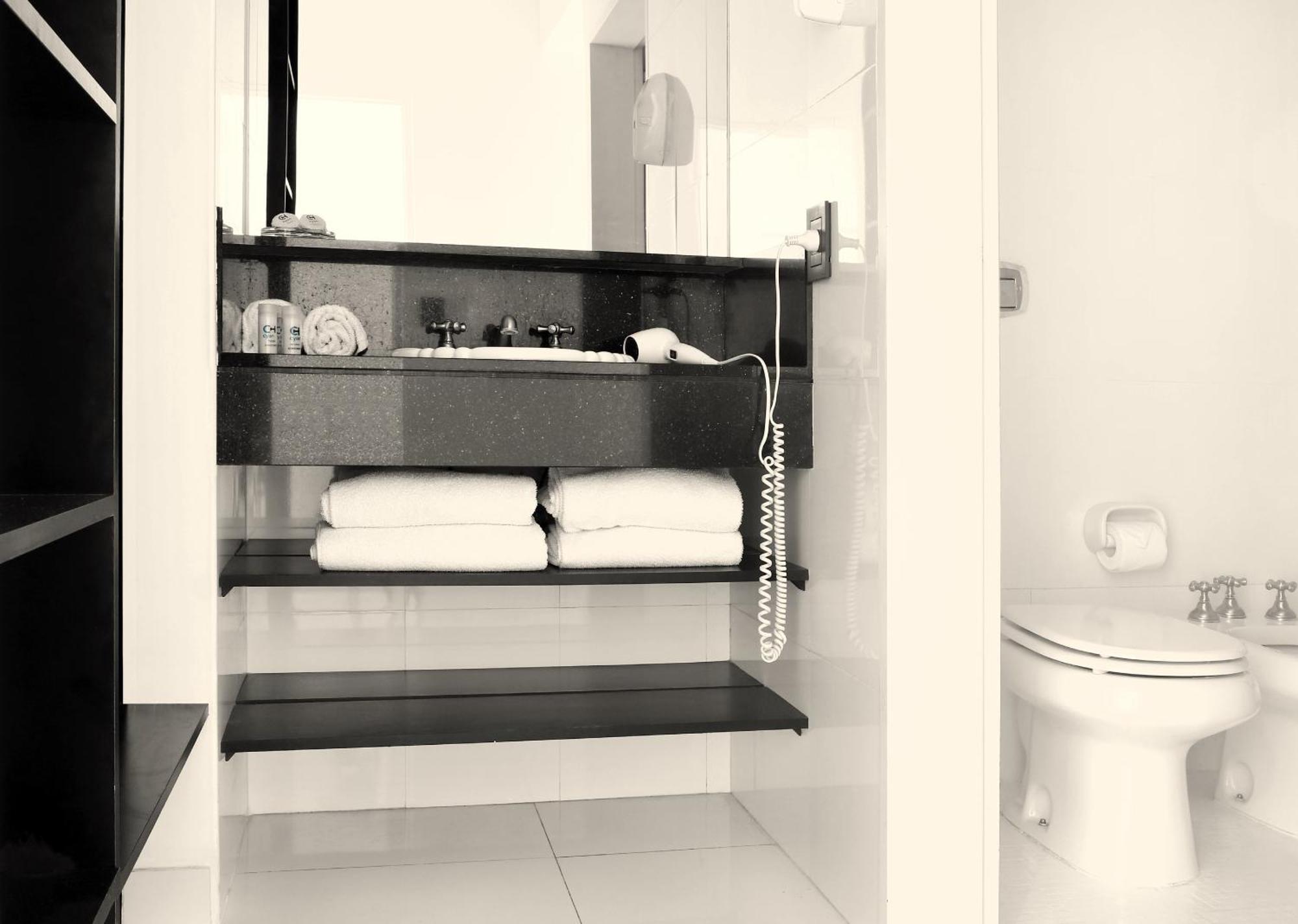 Cyan Recoleta