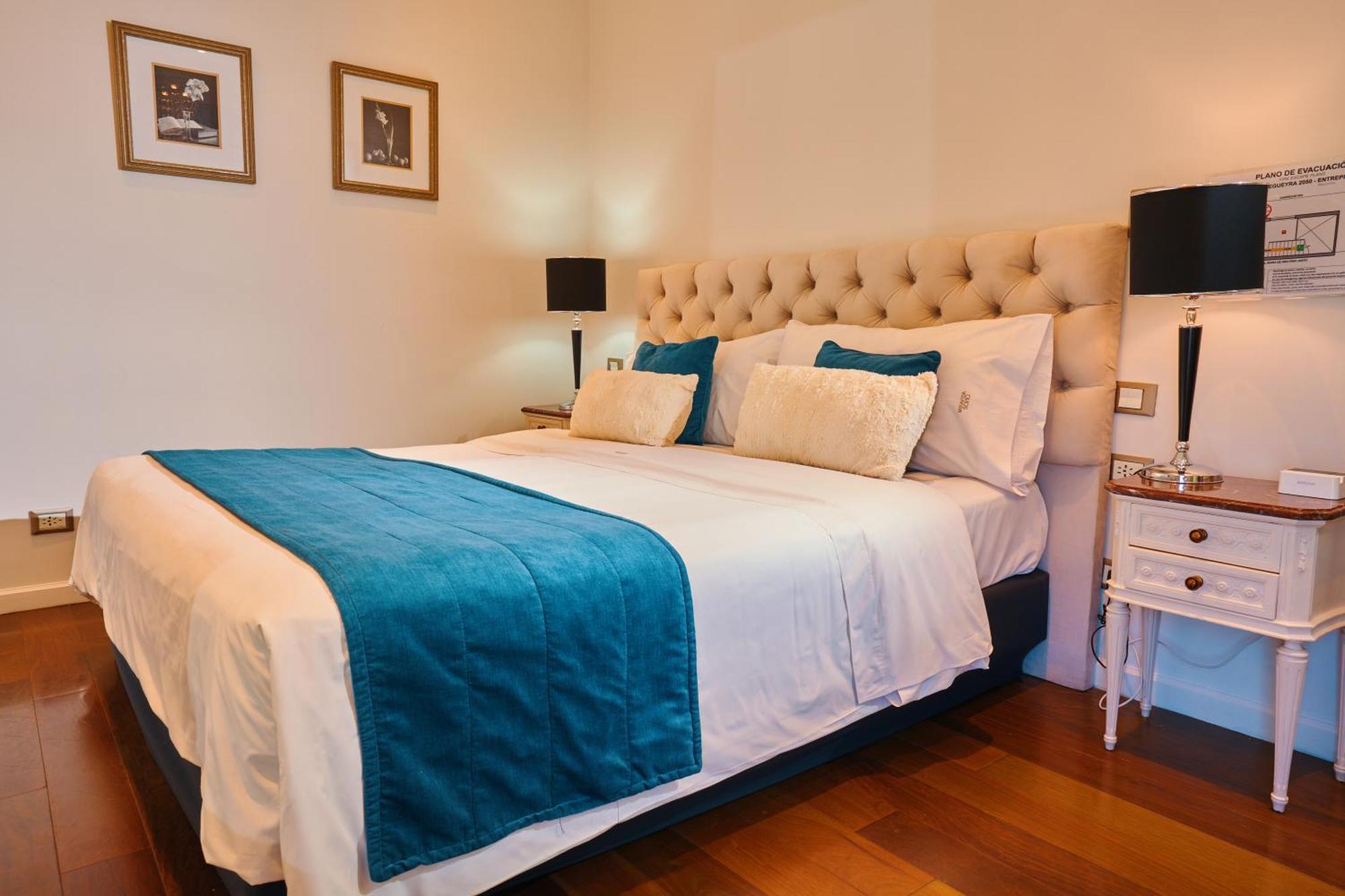 Hotel Miravida Soho & Wine Bar 3*