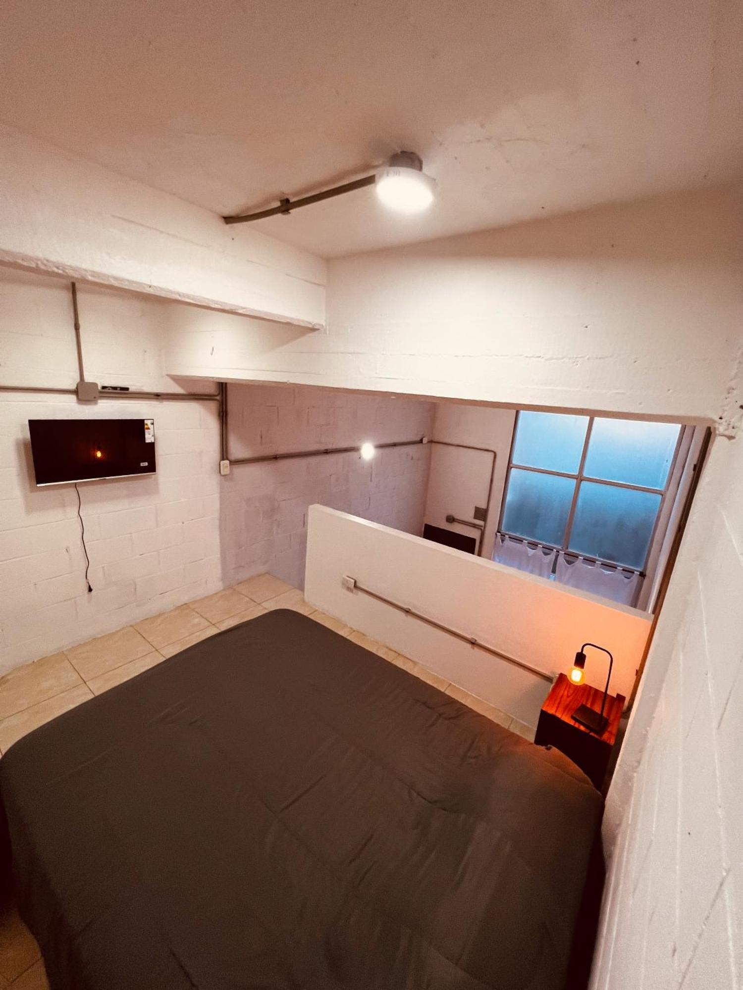 Depto. Industrial 2 Ambientes - Parque Patricios Apartment *