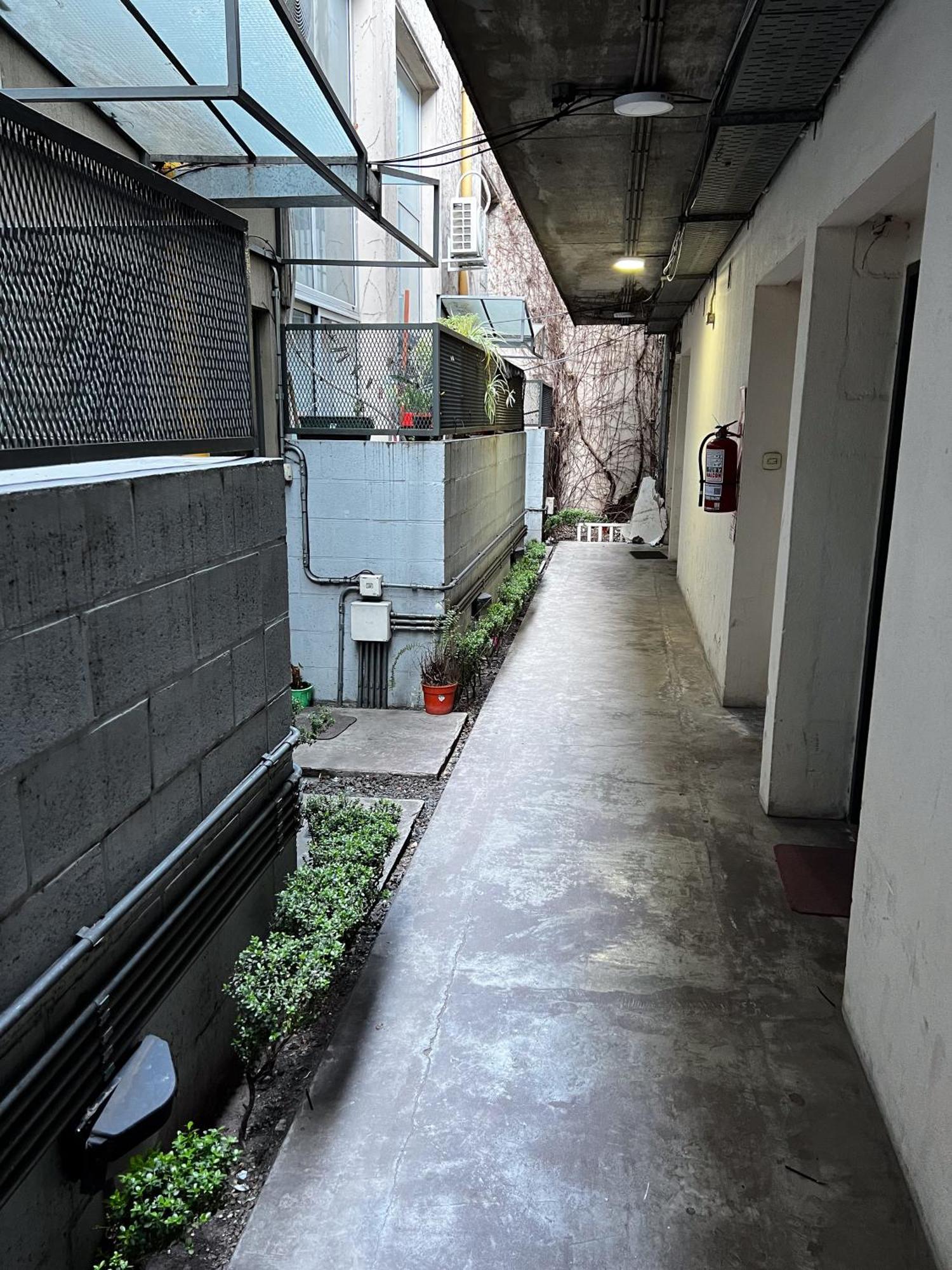 Depto. Industrial 2 Ambientes - Parque Patricios Apartment *