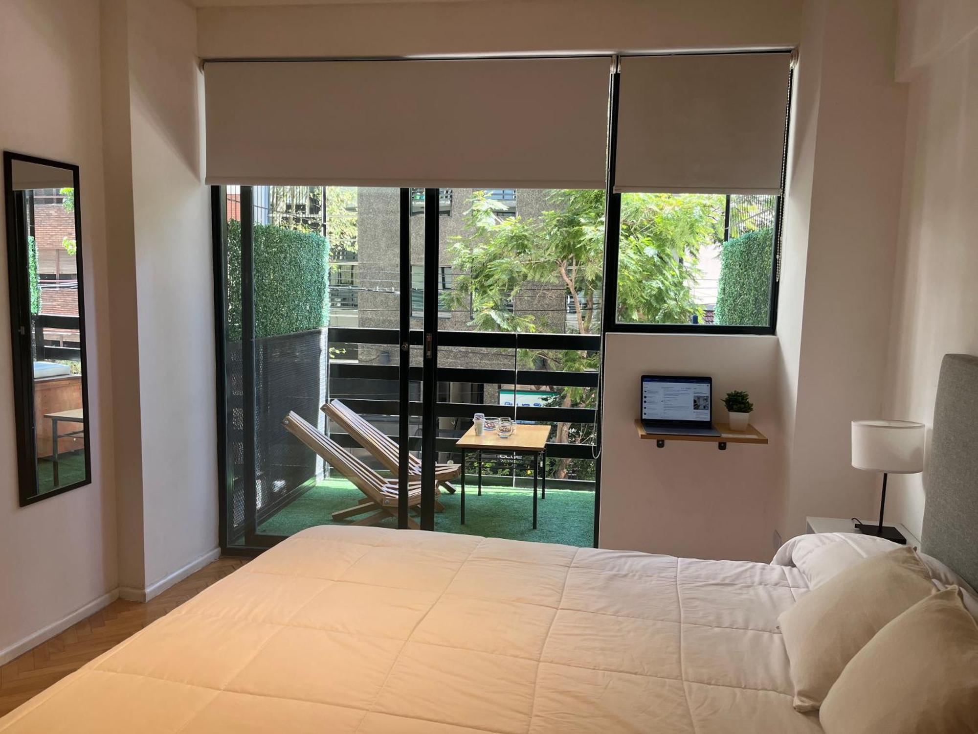 Modern & Sunny In Palermo Apartment *