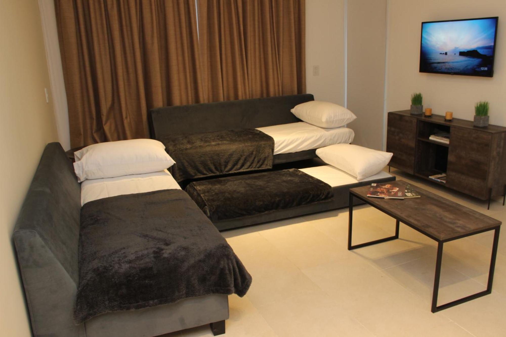 In House Ba - College Aparthotel *