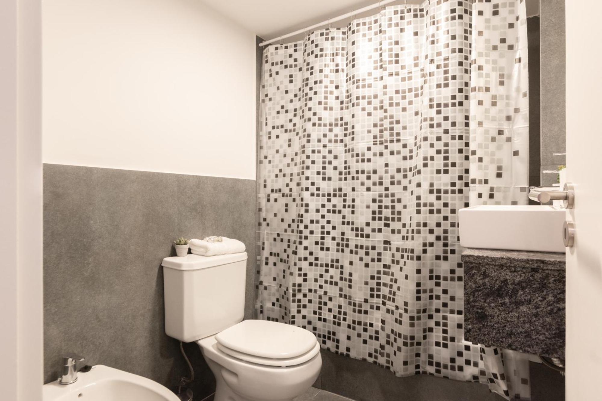 Holiday home Fliphaus Malabia 2100 - Lux 5 Bd Pool & Patio Buenos Aires