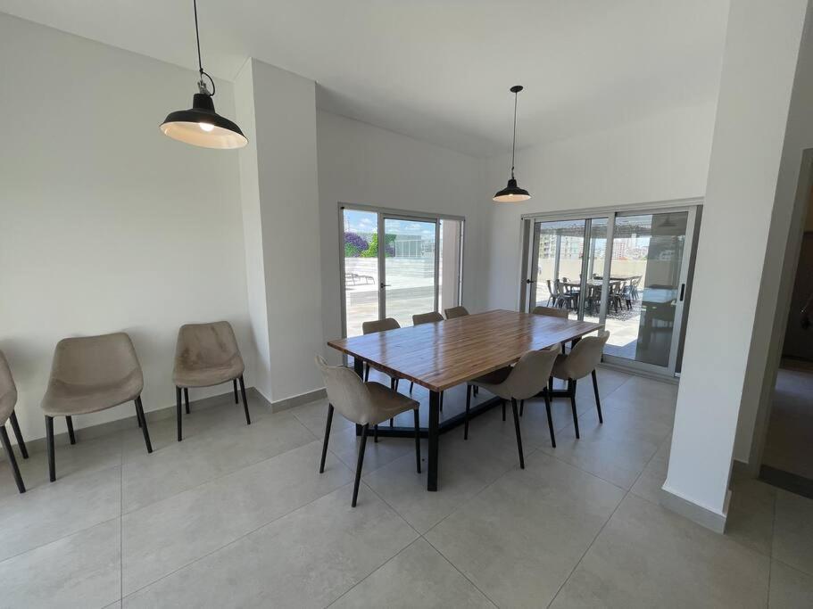 Estudio Con Balcon Y Piscina- 5k
