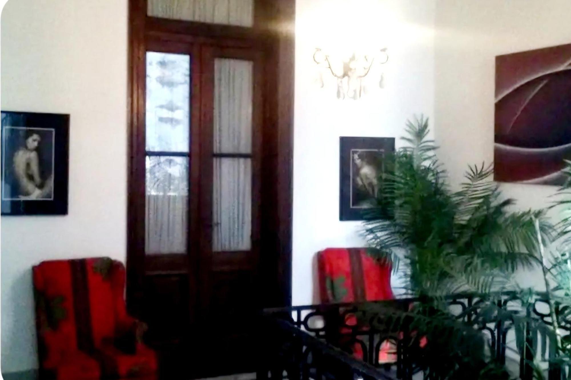 Santelmo Casona Unica 4pisos Full Terraza Piscina Quincho Parrilla Ascensor 2jacuzzis Sauna 7dorm 6banos Holiday home Buenos Aires
