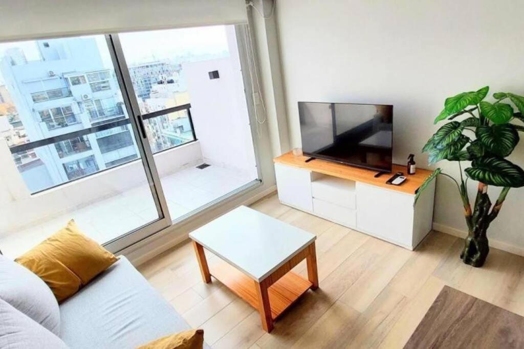 Rooftop Sunlight Movistar Arena Apartment