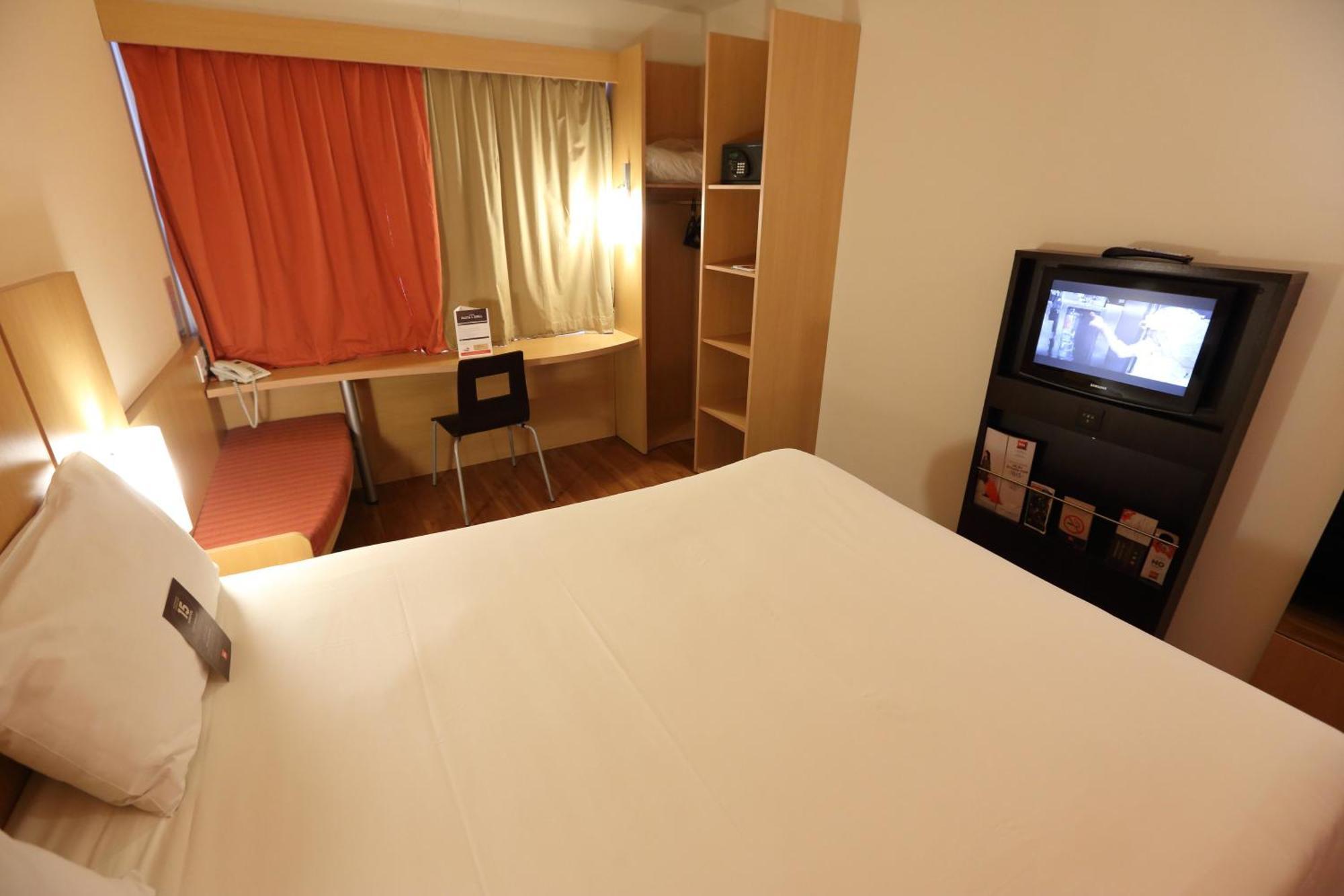 Hotel Ibis Congreso