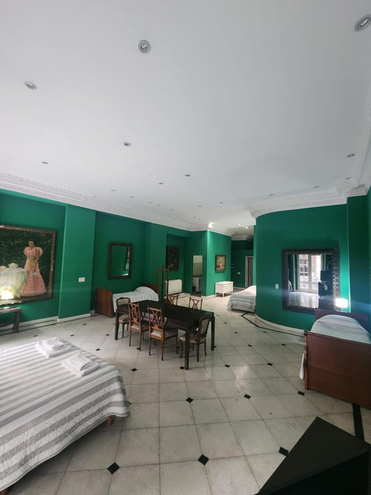Leonardo Da Vinci Aparthotel
