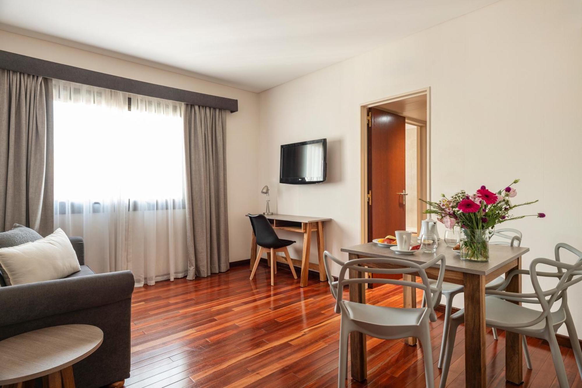 Hotel Argenta Tower & 4*