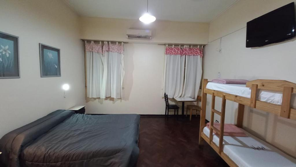 Hotel Litoral Cerca De Movistar Arena 2*