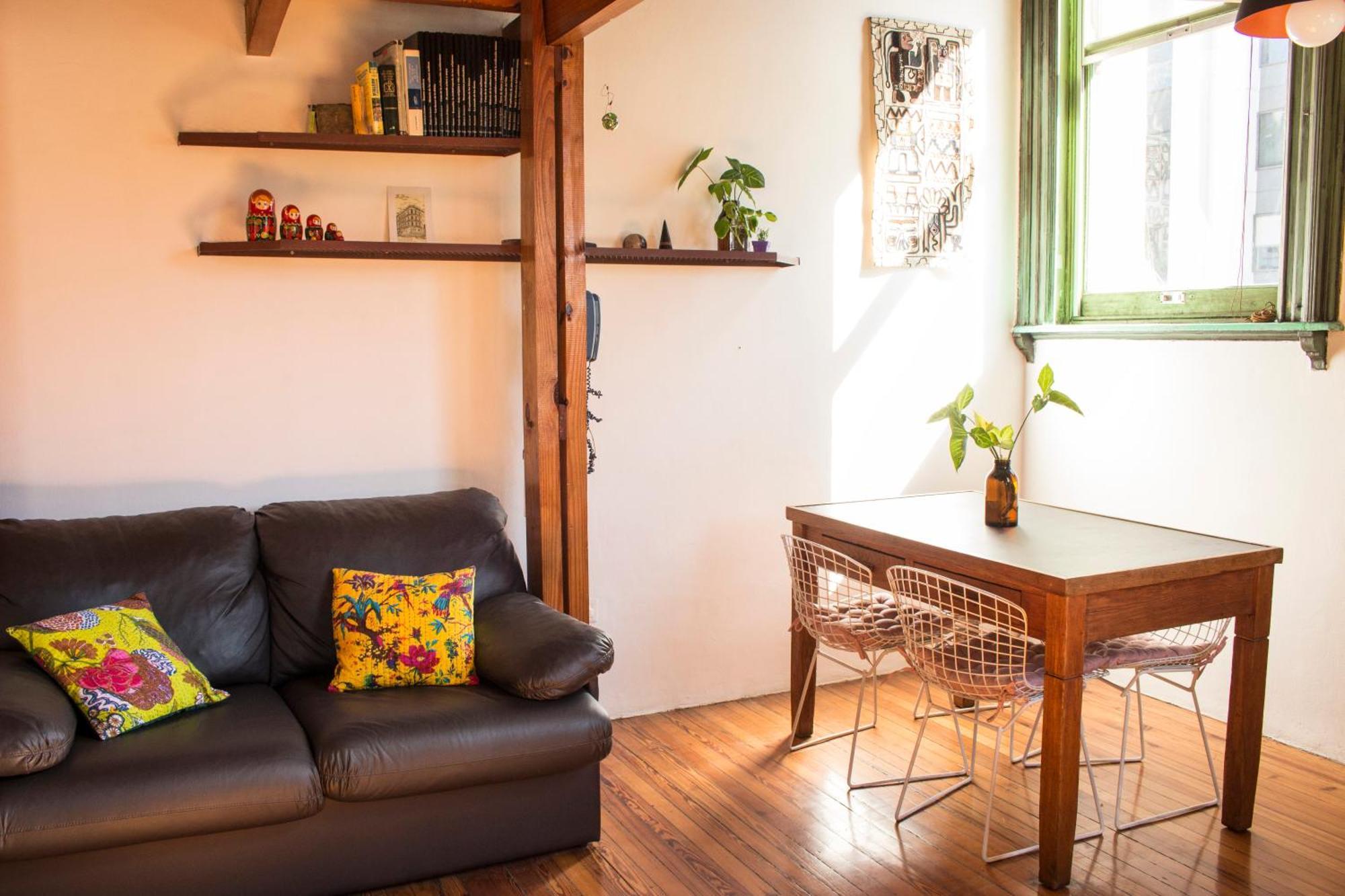 Loft Antiguo Sobre Av De Mayo Apartamento *