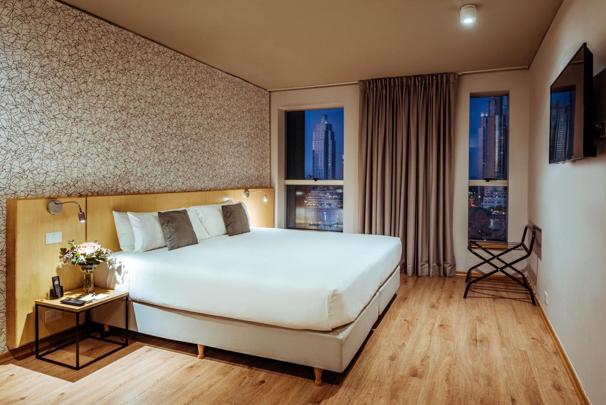Pleno Madero Hotel