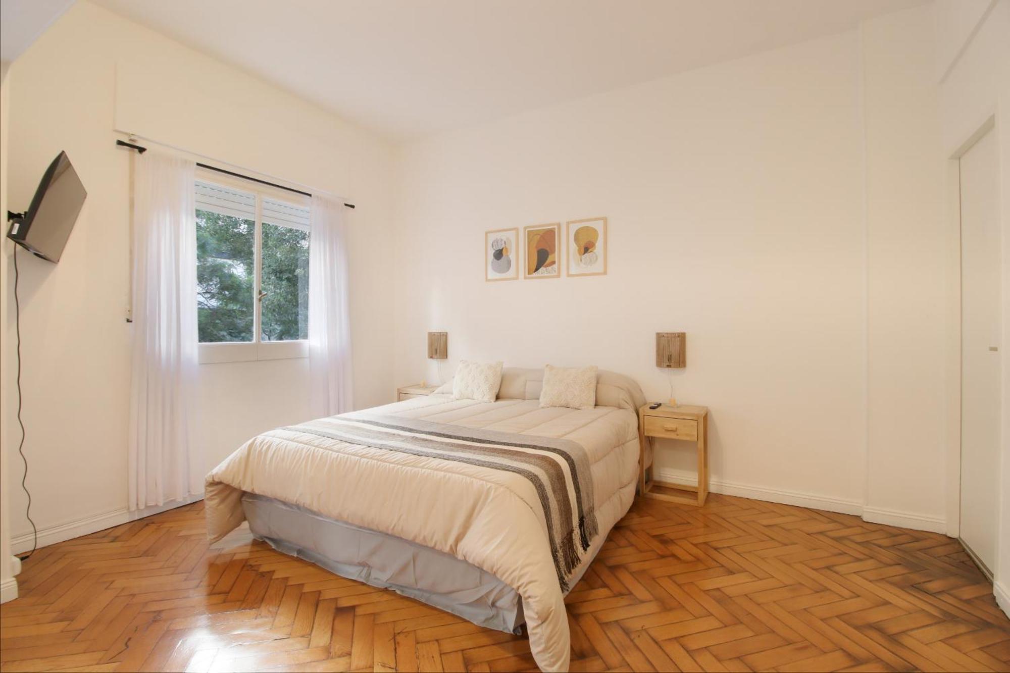 Paris In Apartment *